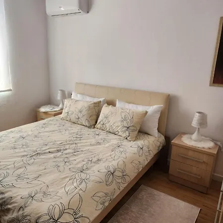 Cozy Apartment Tirana
