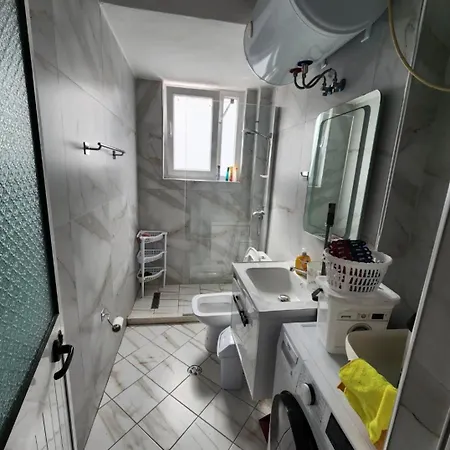 Cozy Apartment Tirana